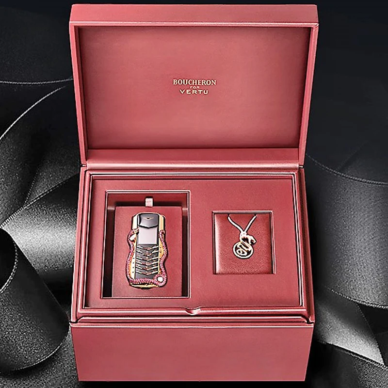 Vertu Signature S Cobra – tuyệt phẩm giới hạn chỉ 8 chiếc toàn cầu