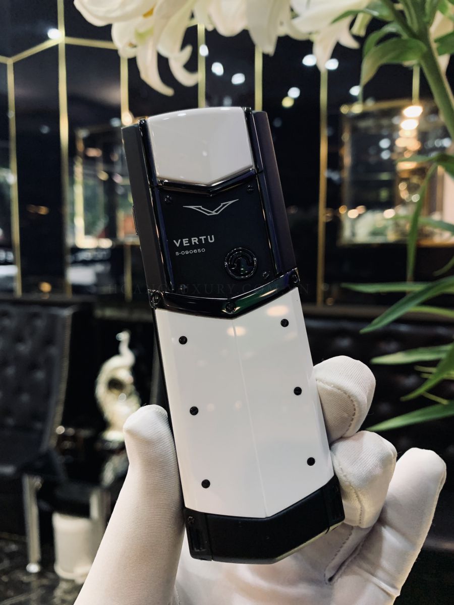 Vertu signature s Black and white  02