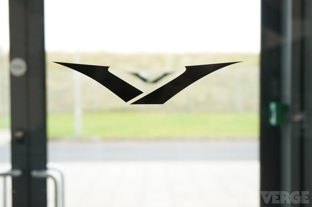 LOGO VERTU CÓ TỪ TRƯỚC KHI CÁI TÊN NÀY ĐƯỢC CHỌN LOGO VERTU CÓ TỪ TRƯỚC KHI CÁI TÊN NÀY ĐƯỢC CHỌN