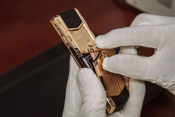 Vertu Signature S Kiệt Tác Của Nghệ Thuật Thủ Công