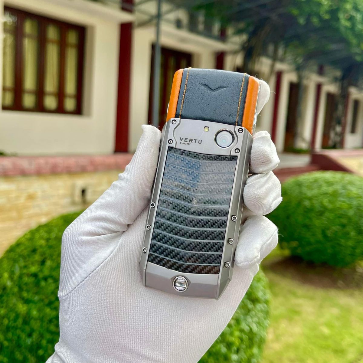 Vertu Ascent X Titanium Carbon Fibre Black And Orange Leather Đã Sử Dụng