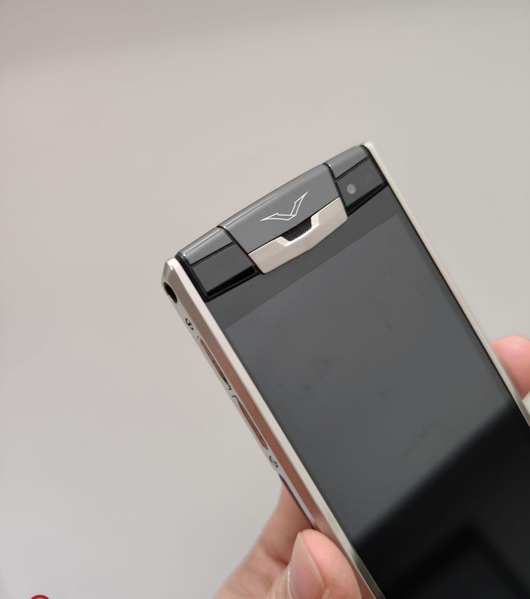 Vertu Signature Touch Claret Leather Đã Sử Dụng