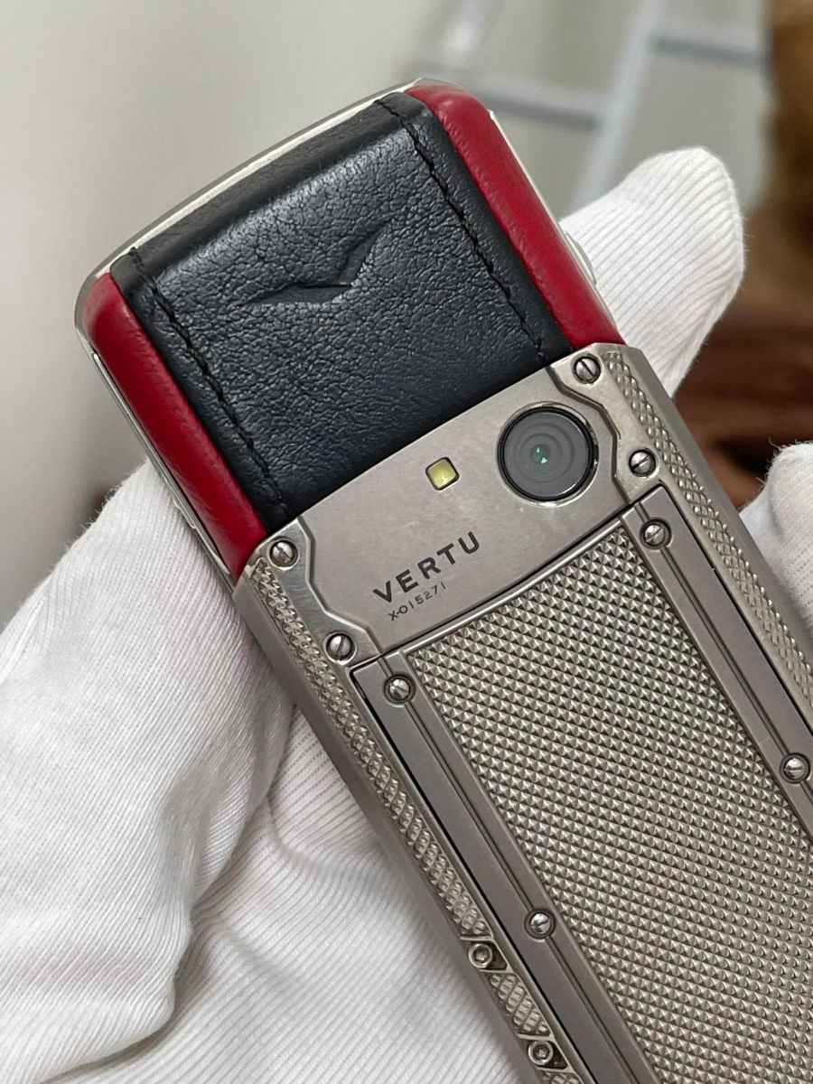 Vertu Ascent X Titan Black Red Đã Sử Dụng