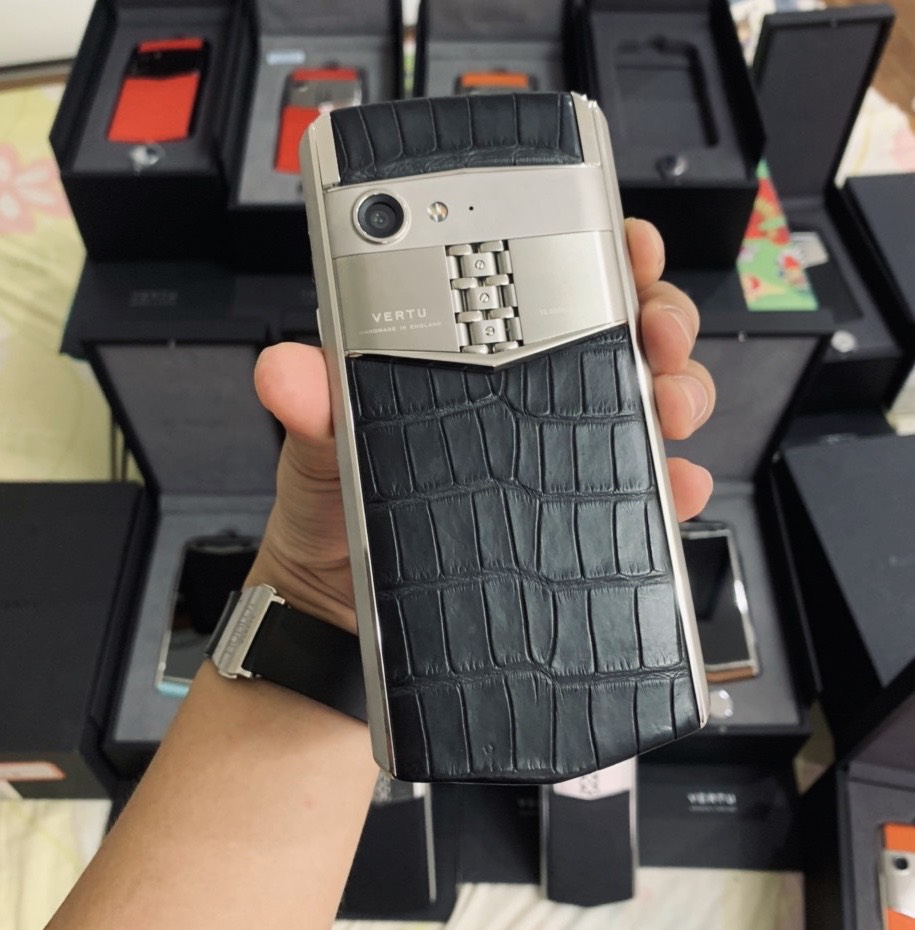 VERTU ASTER P BLACK ALLIGATOR NEW
