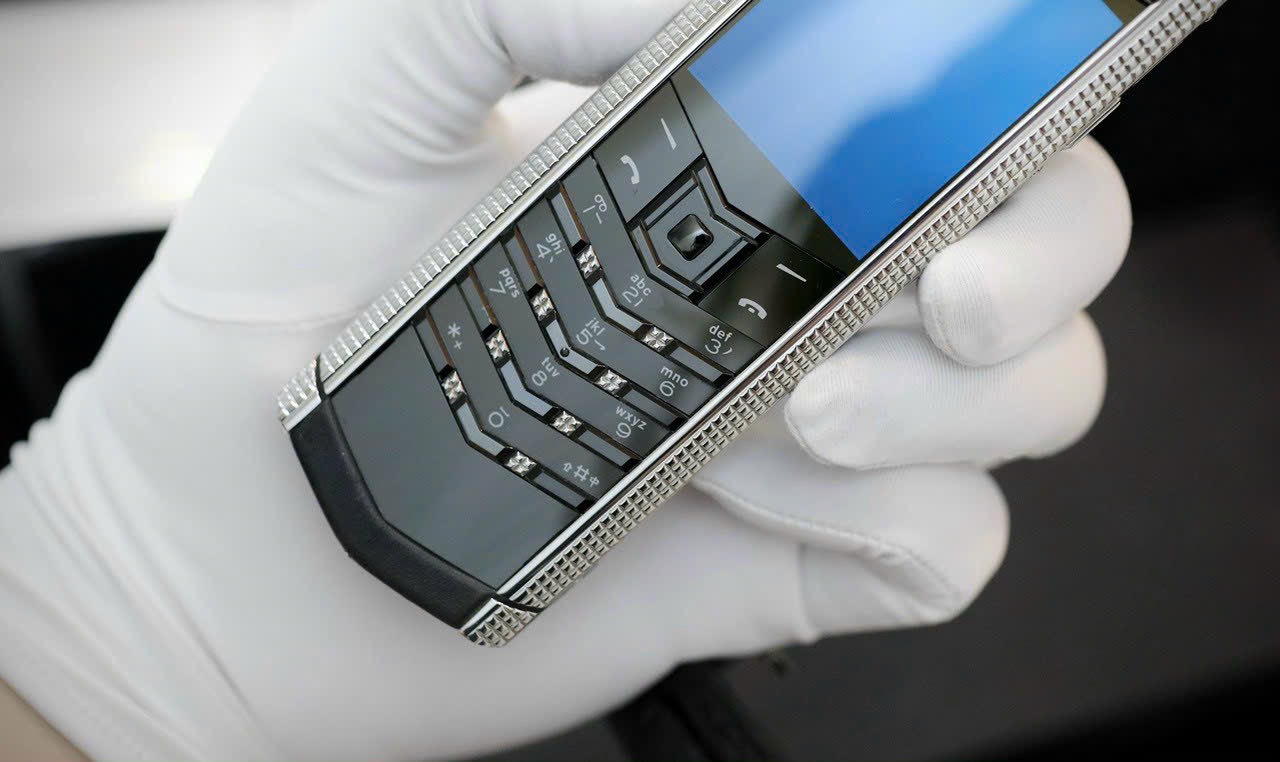 Vertu Signature S Clous de Paris Stainless Steel