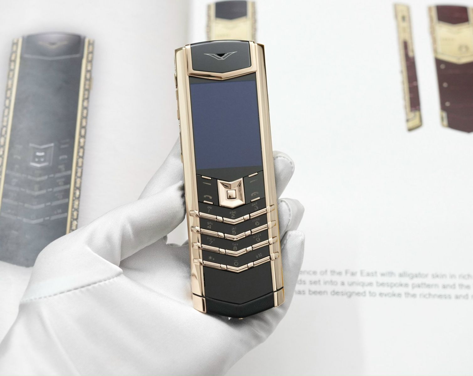 VERTU SIGNATURE S - THƯƠNG HIỆU ĐẲNG CẤP DÀNH CHO DOANH NHÂN
