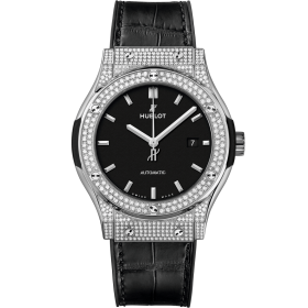 Hublot Classic Fusion Titanium Diamonds 38mm gắn 228 viên kim cương