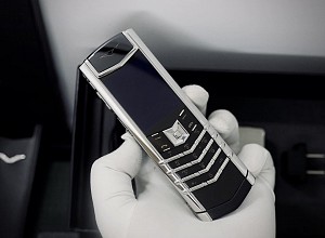 Khẳng định phong cách thời thượng cùng Vertu Signature S chính hãng