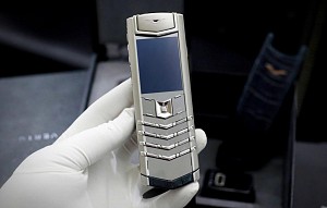 NHỮNG LƯU Ý KHI MUA ĐIỆN THOẠI VERTU CHÍNH HÃNG