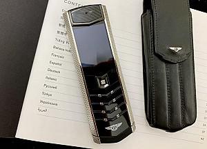 Vertu Signature S For Bentley sự kết hợp của 2 ông lớn trong giới thượng lưu