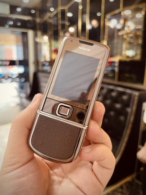 TẠI SAO GIÁ NOKIA 8800 LẠI CAO NGANG CÁC DÒNG SMARTPHONE  HOẶC HƠN CẢ THẾ ?