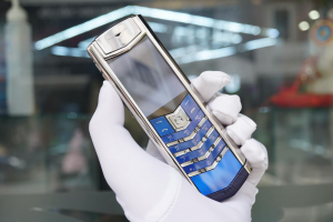 VERTU CHO NGƯỜI MỆNH THỦY