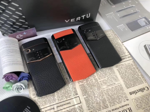 VERTU ASTER P VÀ CÂU CHUYỆN HỒI SINH MỘT THƯƠNG HIỆU XA XỈ