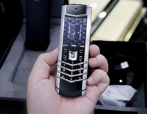 Hướng dẫn cách kiểm tra điện thoại Vertu chính xác nhất