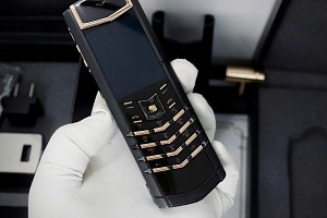 Thiết Kế Bộ Bàn Phím Vertu Signature S – Biểu Tượng Thủ Công Xa Xỉ Bậc Nhất