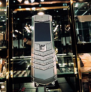 VERTU SIGNATURE S PURE SILVER MANG ĐẬM PHONG CÁCH NAM TÍNH LỊCH LÃM