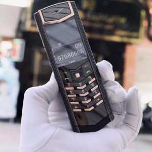 Người dùng Vertu có lắng lo khi Việt Nam cắt mạng 2g