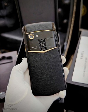 ĐIỆN THOẠI VERTU ASTER P 2025 CÓ GIÁ BAO NHIÊU? CÁC SẢN PHẨM HOT NHẤT HIỆN NAY
