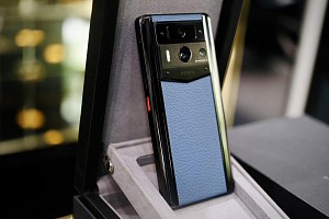 NGƯỜI MỆNH MỘC CHỌN MUA ĐIỆN THOẠI VERTU MÀU GÌ CHO HỢP PHONG THỦY ? 