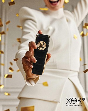 Chất liệu điện thoại XOR dưới góc nhìn thủ công mỹ nghệ đương đại