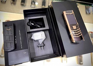 BST VERTU SIGNATURE VÀNG KHỐI BÁN CHẠY THÁNG 5 TẠI HOÀNG LUXURY