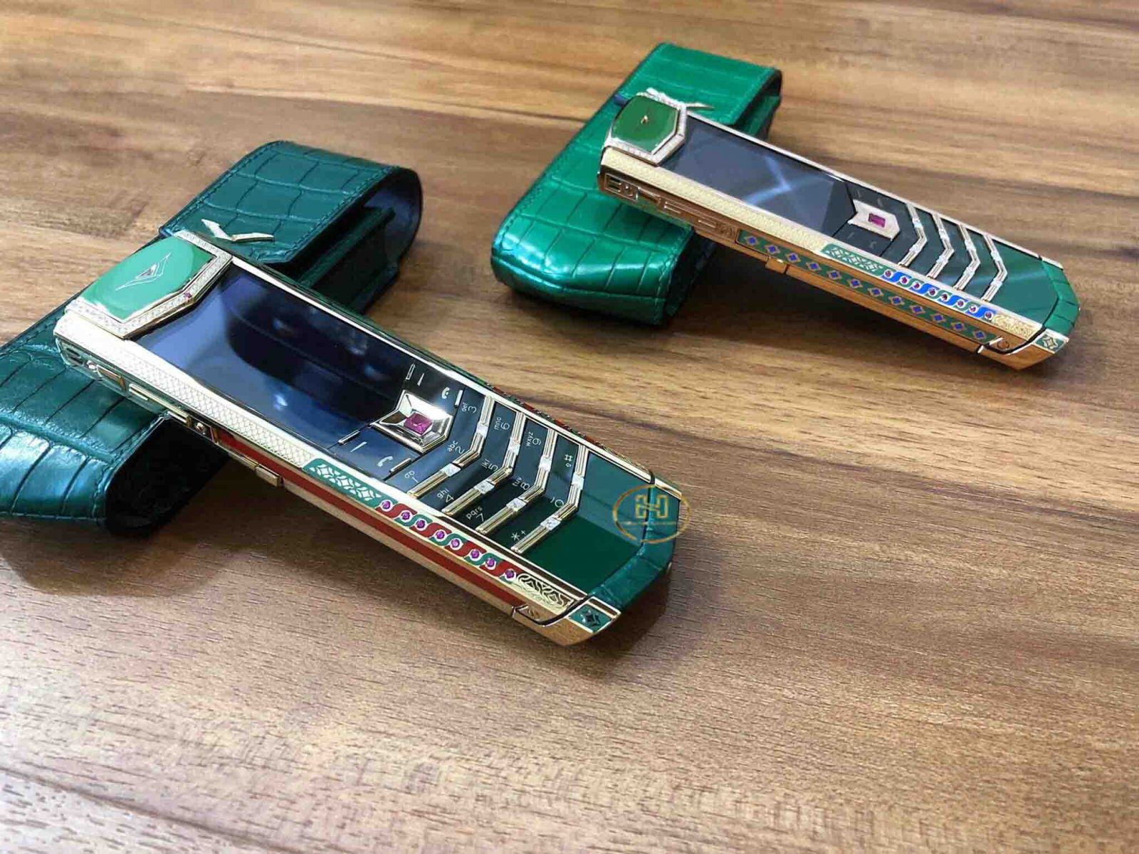 Vertu Signature S Quan Công _ HoàngLuxury Vertu Signature S Quan Công _ HoàngLuxury