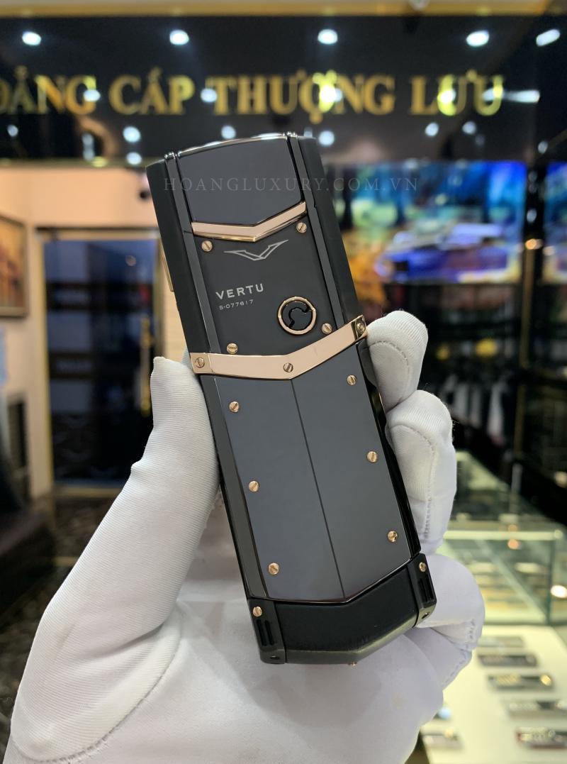 Vertu Signature S Pure Black Mix Gold Vertu Signature S Pure Black Mix Gold