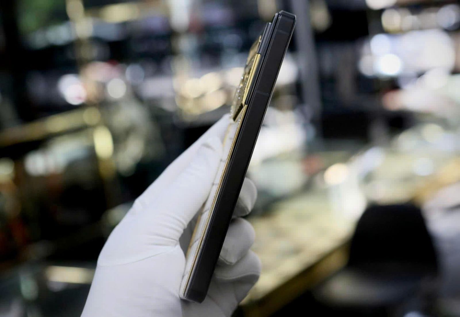 Điện thoại METAVERTU 2