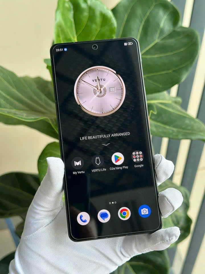 Điện thoại METAVERTU 2