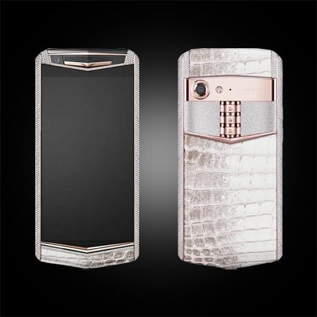 Vertu Aster sỡ hữu ngoại hình hiện đại, sang trọng Vertu Aster sỡ hữu ngoại hình hiện đại, sang trọng